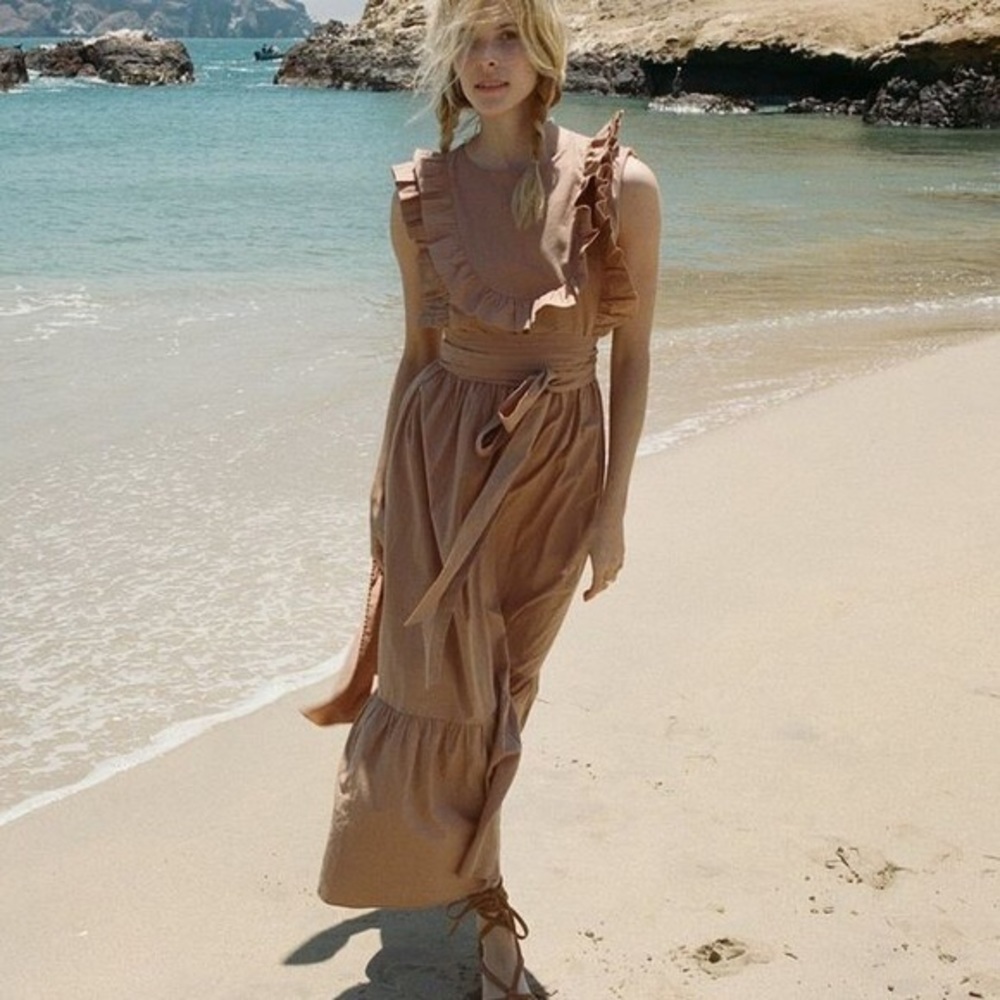 Dôen Savanah Dress in Adobe